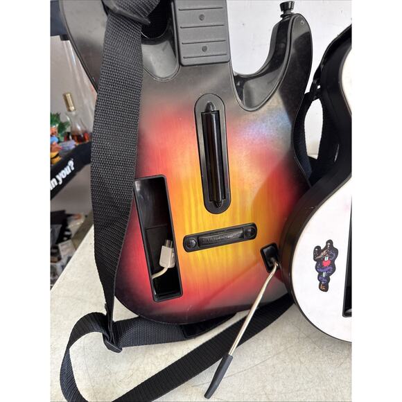 Guitar Hero Nintendo Wii World Tour Bundle - Drum, 2 Guitars No Pedal Untested - Picture 4 of 14